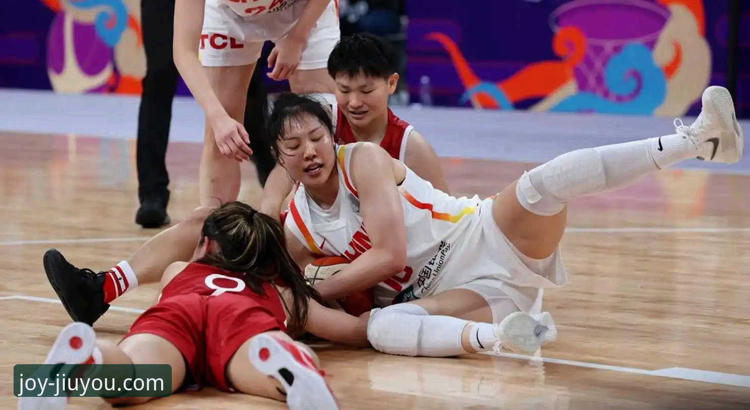 九游娱乐官网下载下载不了怎么办 中国女篮战术调整与关键球员表现深度解析:从资格赛胜利看团队韧性